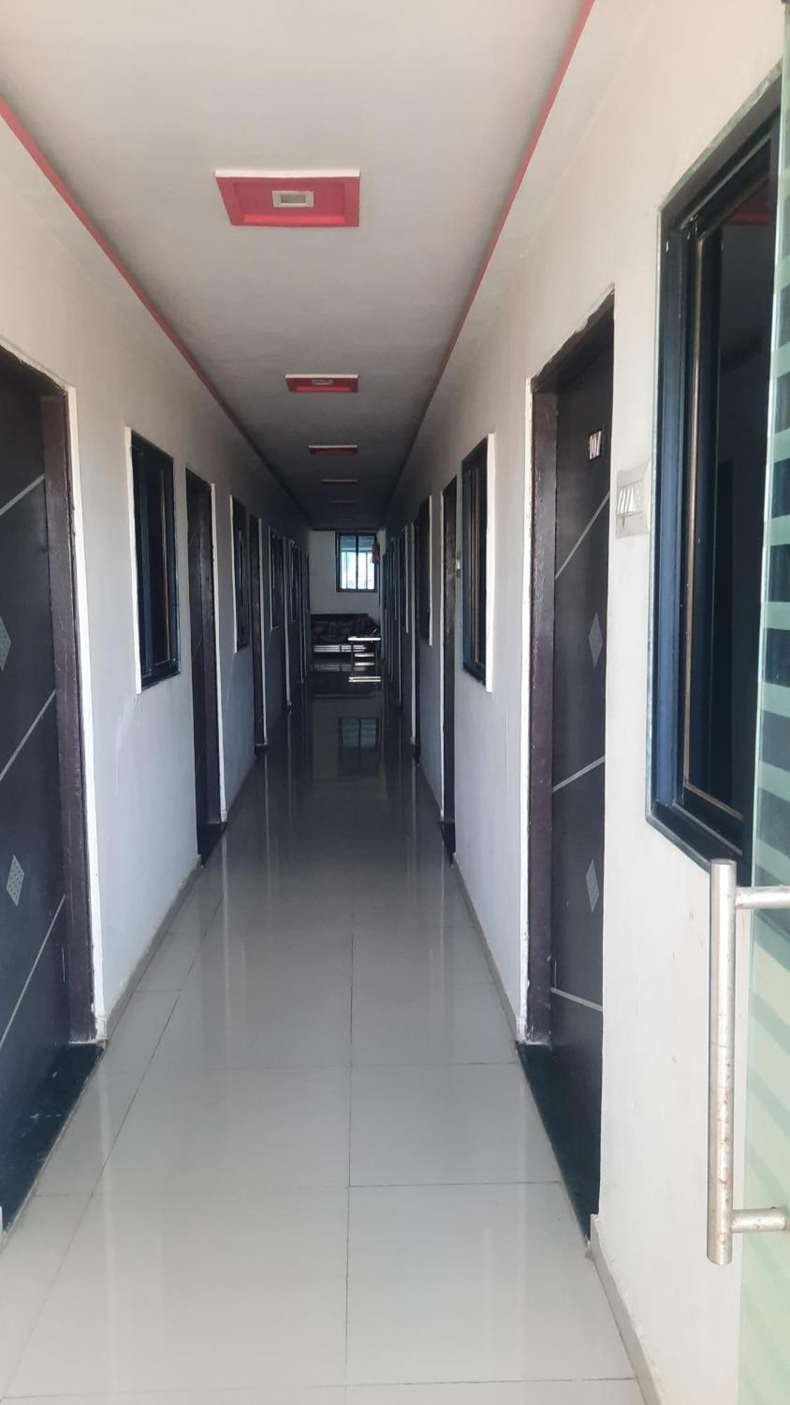 Hotel Rajtilak Guest House Vadali 外观 照片
